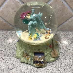 RARE Vintage The Little Mermaid snow globe